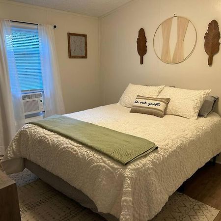 Вилла Tranquil Litchfield Retreat Экстерьер фото